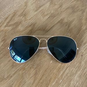 Classic Ray ban sunglasses never worn